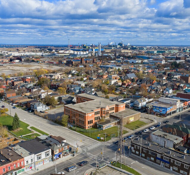 More Photos Of 601 Barton St E, Hamilton Schools For Sale