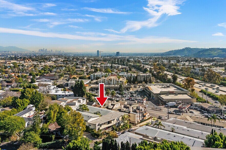 More Photos Of 3410 Club Dr, Los Angeles Apartments For Sale