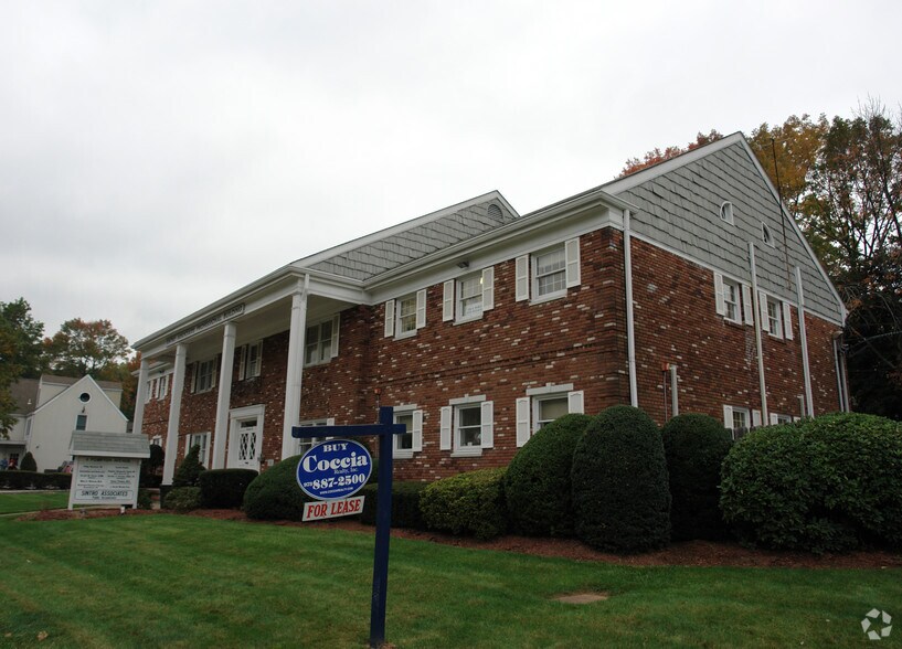 More Photos Of 6 Pompton Ave, Cedar Grove Medical For Lease