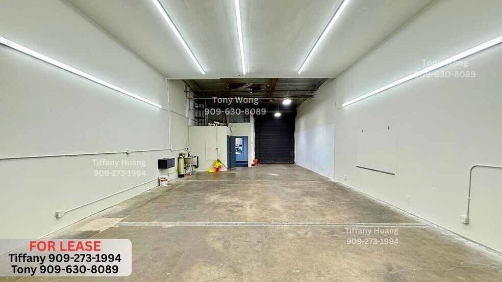 More Photos Of 2007 Raymer Ave, Fullerton Distribution For Lease