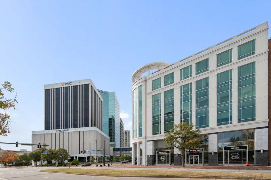 More Photos Of 580 E Main St, Norfolk Office For Lease