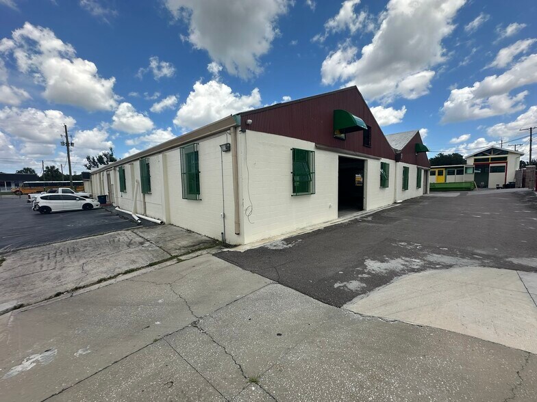 Primary Photo Of 2318 W Columbus Dr, Tampa Warehouse For Lease