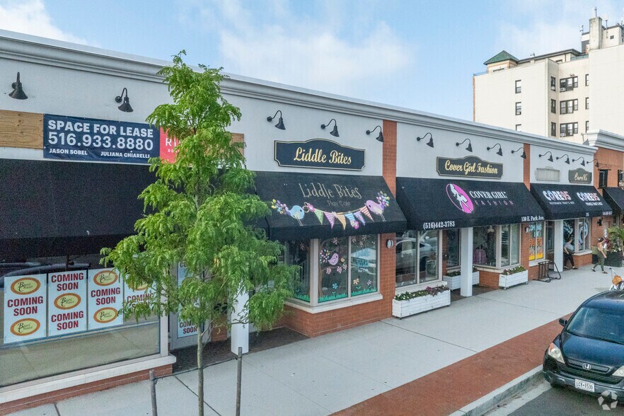 Primary Photo Of 120-134 E Park Ave, Long Beach Restaurant For Lease