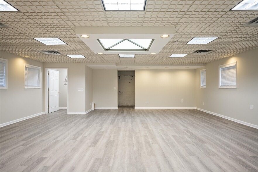 More Photos Of 287 Andrews St, Rochester Medical For Sale