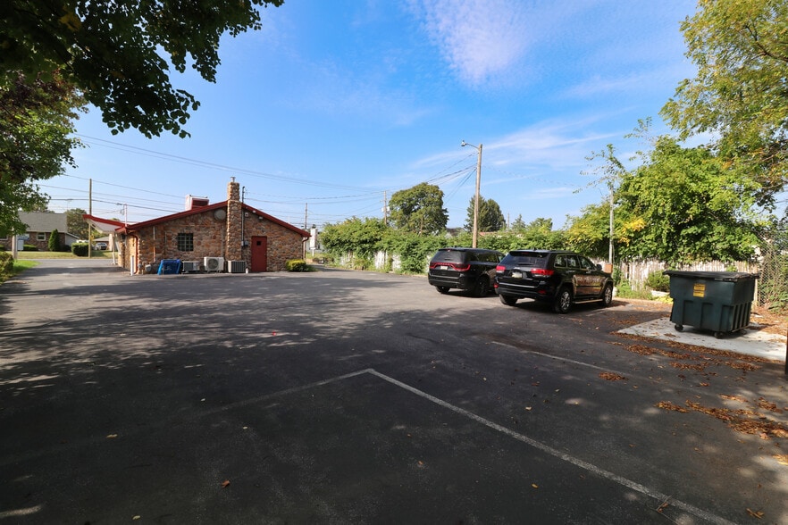 More Photos Of 2722 Easton Ave, Bethlehem Restaurant For Sale