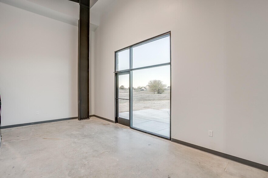 More Photos Of 4939 Fm 920, Weatherford Flex For Sale