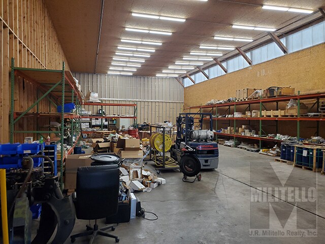 More Photos Of 7510-7512 Porter Rd, Niagara Falls Flex For Lease