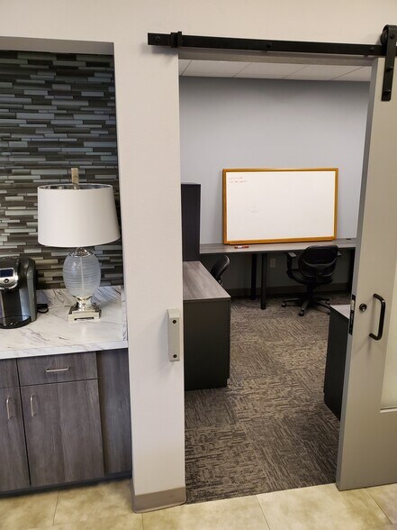 More Photos Of 16365 Boones Ferry Rd, Lake Oswego Loft Creative Space For Lease