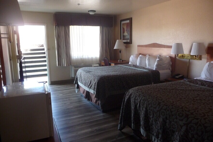 More Photos Of 3460 E Fry Blvd, Sierra Vista Hotel For Sale