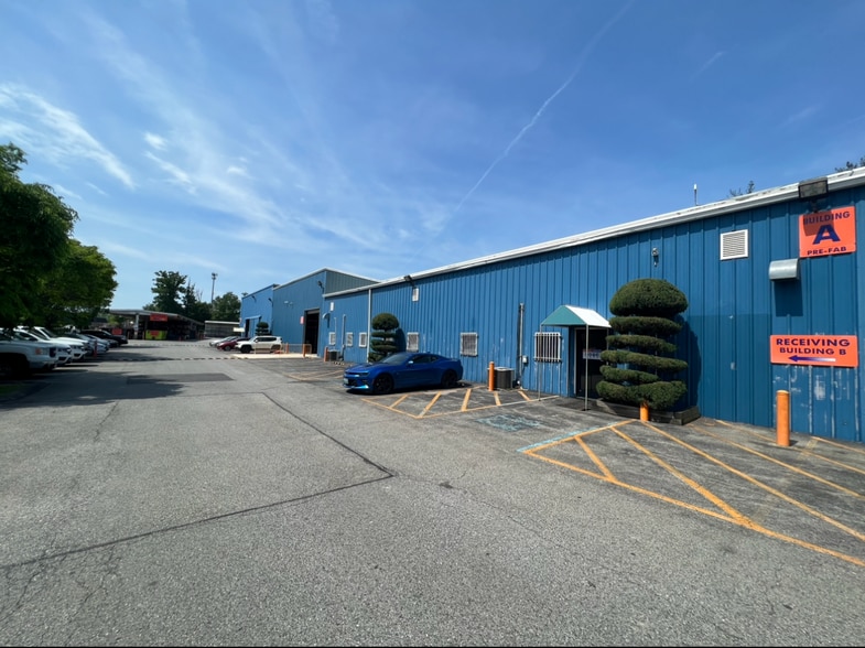 More Photos Of 7609 Malcolm Rd, Clinton Industrial For Lease