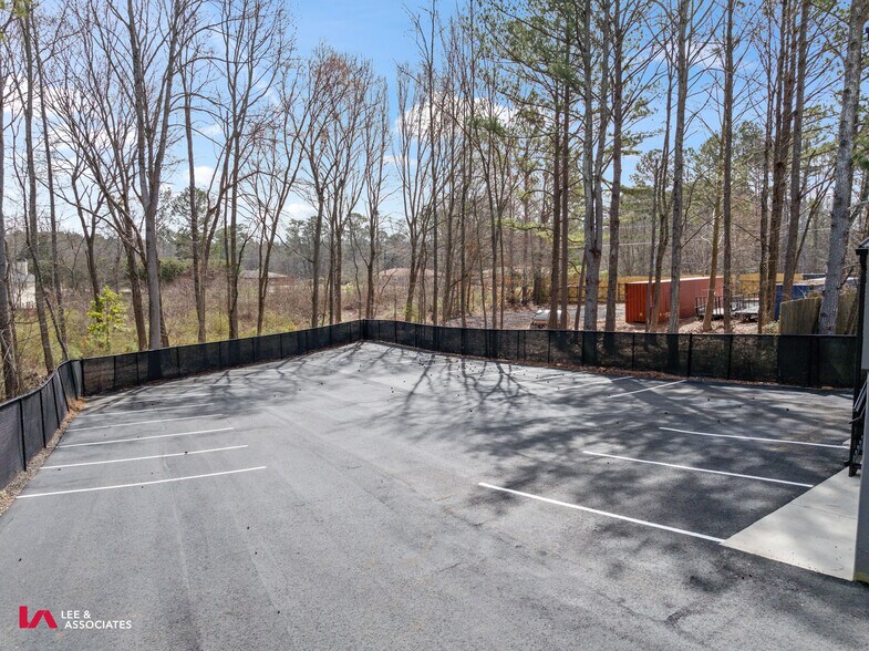 More Photos Of 1810 Lee Rd, Lithia Springs Office For Sale