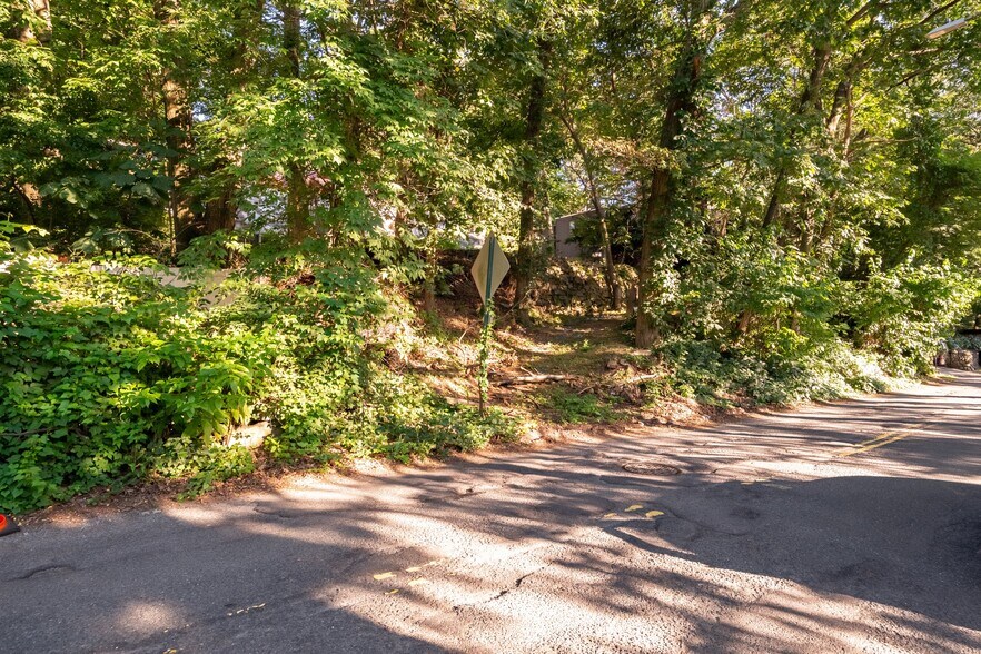 More Photos Of 6000 Palisdale Ave, Bronx Land For Sale