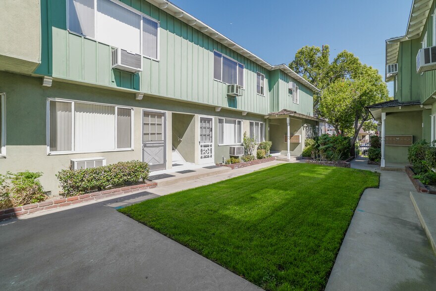 More Photos Of 233 N Hollywood Way, Burbank Apartments For Sale
