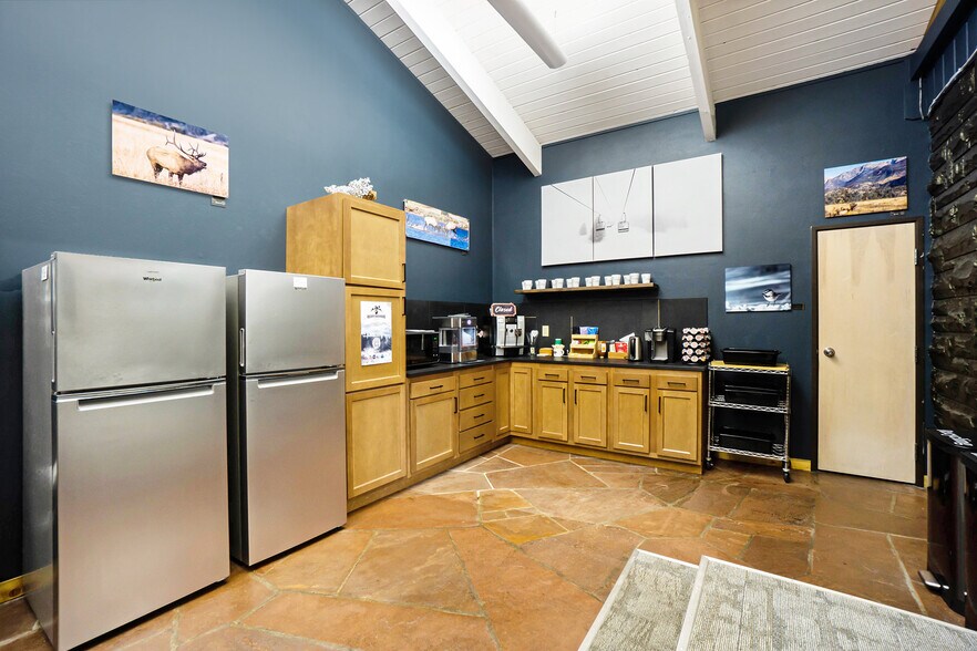 More Photos Of 1230 Big Thompson Ave, Estes Park Medical For Sale