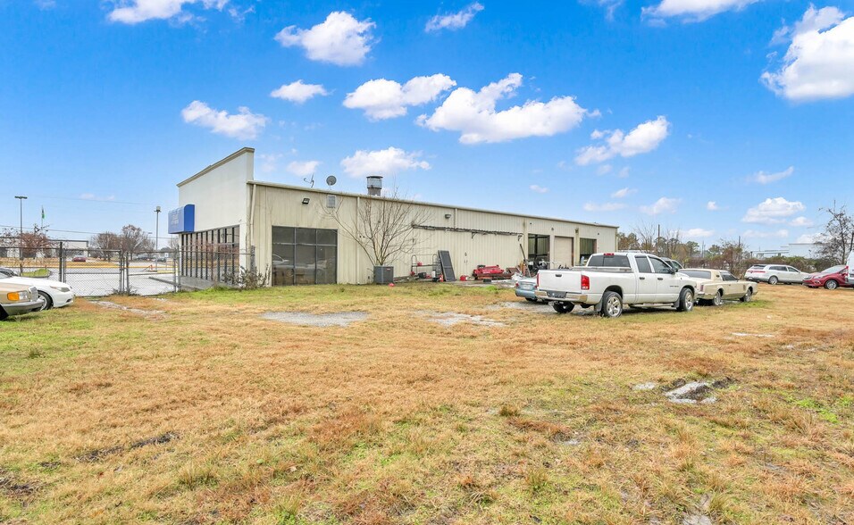 More Photos Of 3050 FM 2920 Rd, Spring Flex For Sale