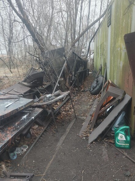 More Photos Of 768 Ashland Ave, Southbridge Warehouse For Sale