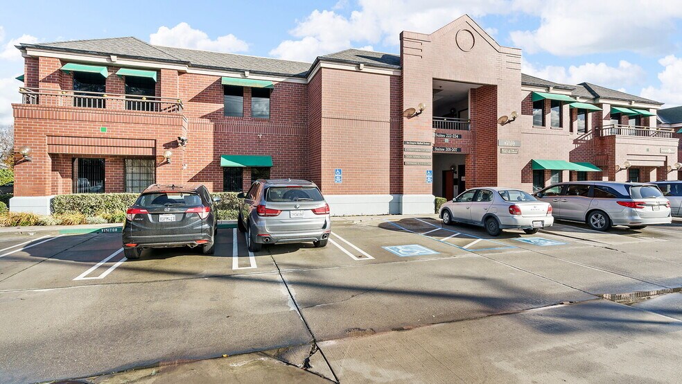 More Photos Of 3031 W March Ln, Stockton Medical For Lease