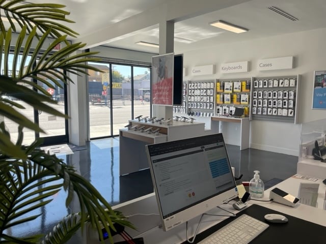 More Photos Of 3909-3917 E Anaheim St, Long Beach Storefront For Lease