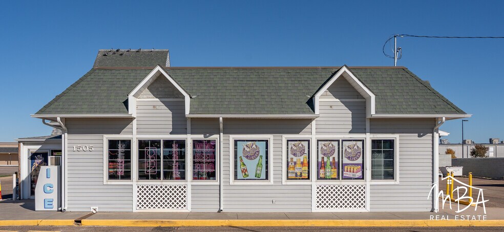 More Photos Of 1505 E Kansas Ave, Garden City Restaurant For Sale