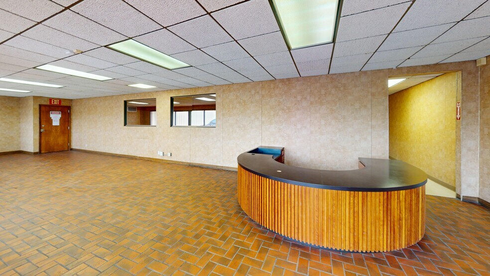 More Photos Of 114 Ralph Ablanedo Dr, Austin Warehouse For Sale