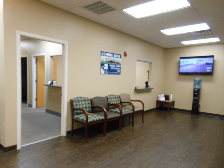 More Photos Of 201 W Guava St, The Villages Medical For Lease