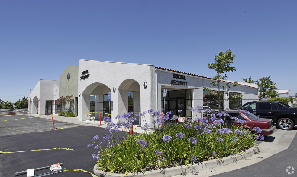 Primary Photo Of 106 Plaza Dr, Vallejo Storefront Retail Office For Lease