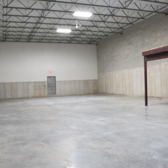 More Photos Of 100 Industrial Ave, Carleton Place Self Storage For Lease