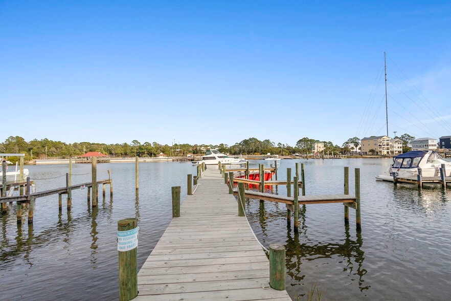 More Photos Of 275 Timber Island Rd, Carrabelle Restaurant For Sale