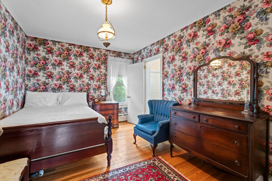 More Photos Of 32 E Main St, Mystic Office For Sale