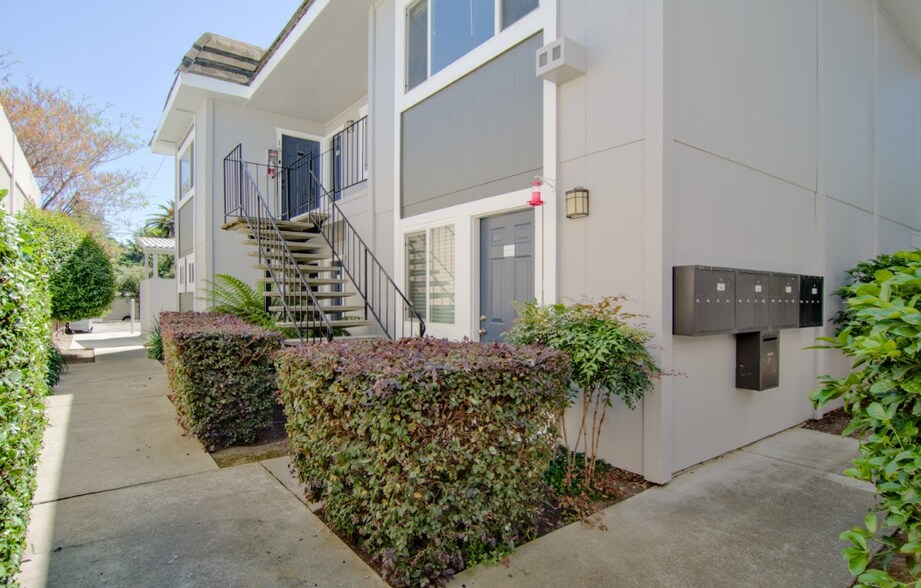 More Photos Of 229 Polaris Ave, Mountain View Office For Lease