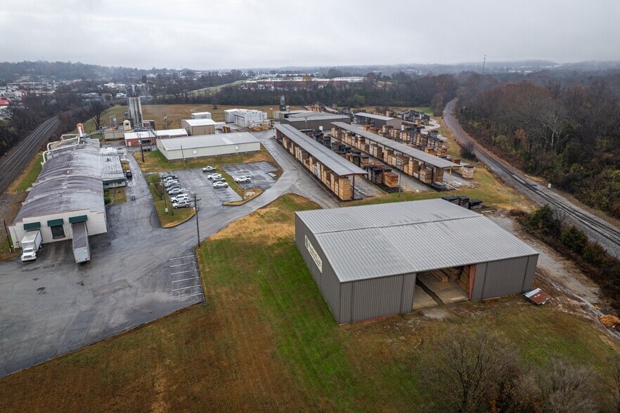 More Photos Of 105 S Austin Rd, Morristown Manufacturing For Sale