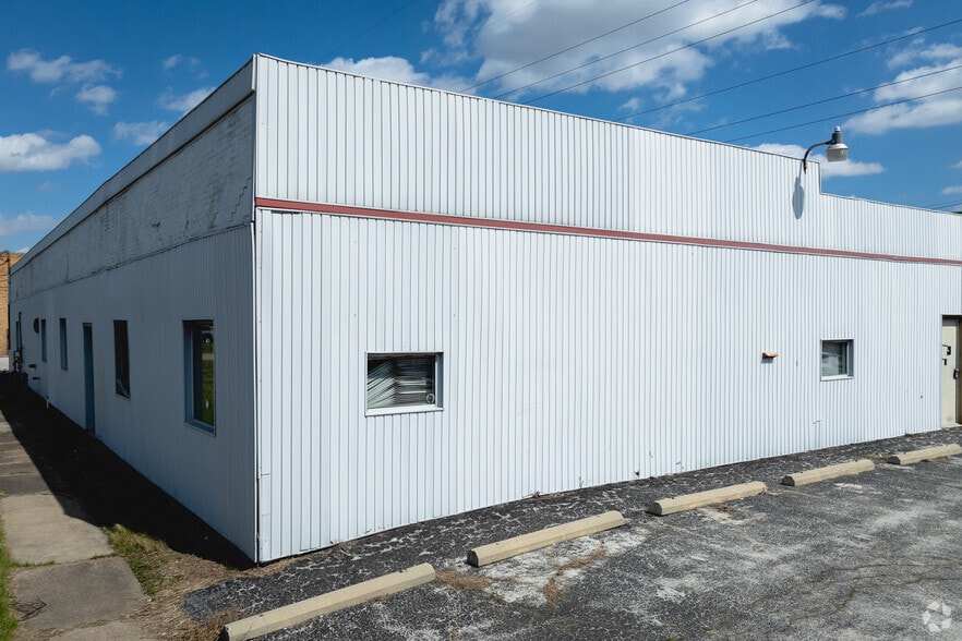 More Photos Of 3116 Bellevue Rd, Toledo Warehouse For Sale