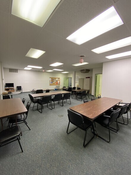 More Photos Of 919 S 9th St, Allentown Office For Lease