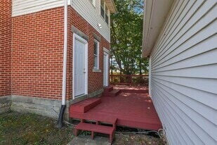 More Photos Of 597 Hill Rd N, Pickerington Office Residential For Sale