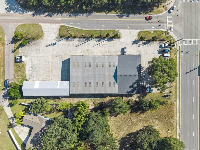 More Photos Of 320 S Tubb St, Oakland Warehouse For Sale