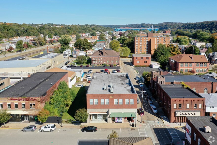More Photos Of 300 Corbet St, Tarentum Storefront Retail Office For Lease