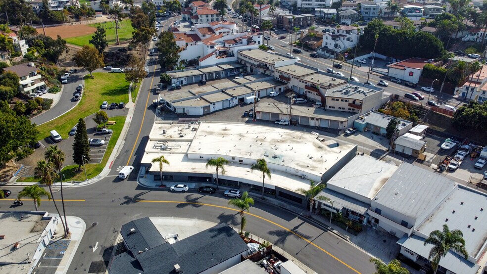 More Photos Of 146-152 Calle De Los Molinos, San Clemente General Retail For Lease