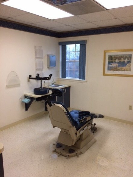 More Photos Of 604 Solarex Ct, Frederick Medical For Lease