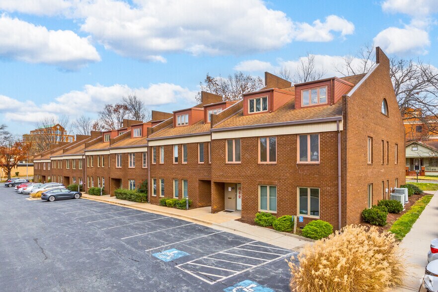 More Photos Of 401 E Jefferson St, Rockville Office For Lease