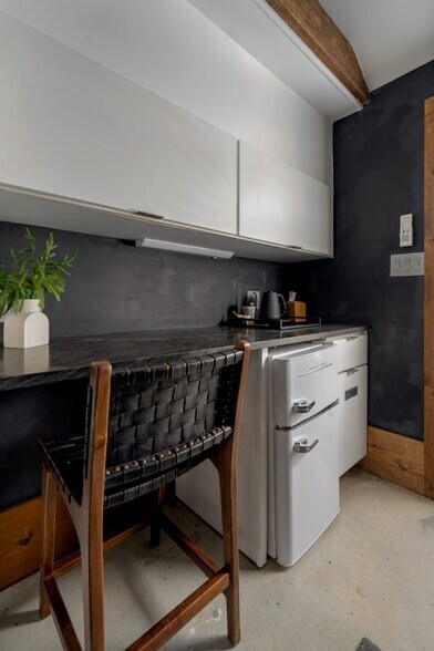 More Photos Of 182 Woodberry Rd Sw, Meadows Of Dan Hotel For Sale