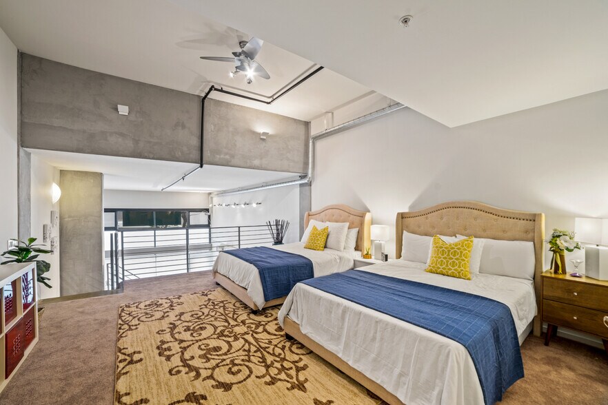 More Photos Of 350 11th Ave, San Diego Apartments For Sale