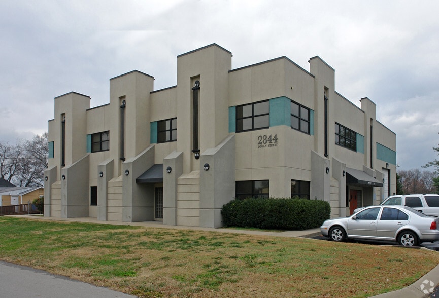 More Photos Of 2844 Logan St, Nashville Light Distribution For Sale