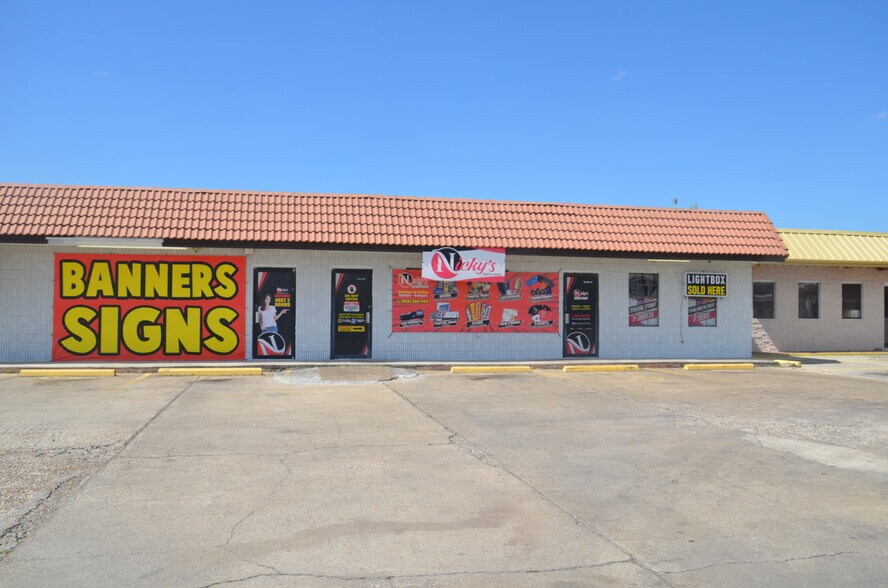 More Photos Of 315 Kings Hwy, Brownsville Storefront For Sale