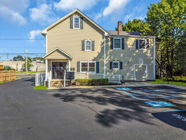 More Photos Of 40 Broad St, Eatontown Medical For Sale
