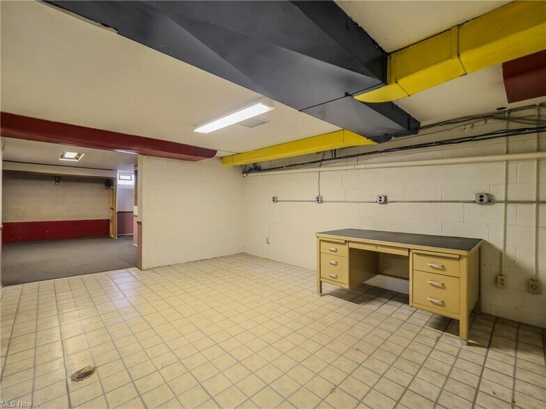 More Photos Of 31255 Lorain Rd, Cleveland Office Residential For Sale