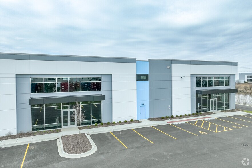 More Photos Of 14301 Weber Dr, Huntley Service For Sale