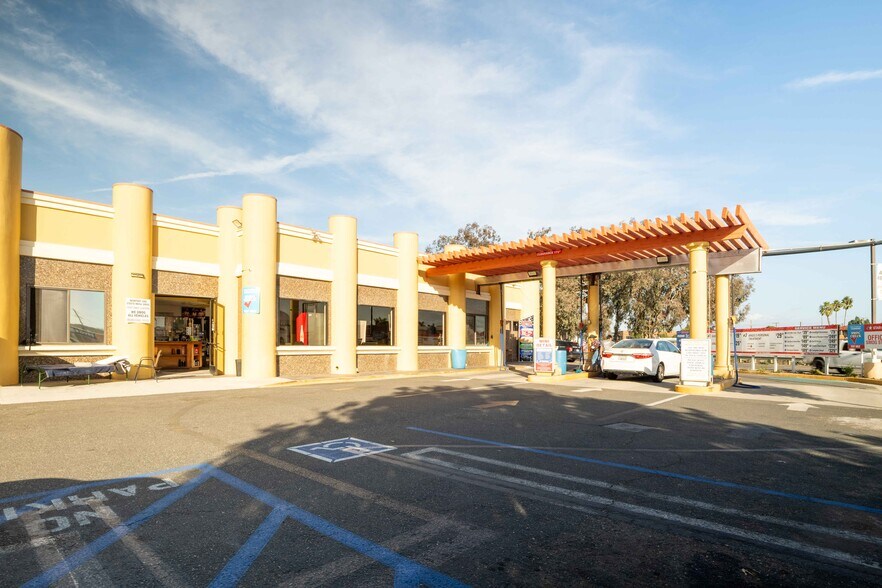 More Photos Of 2285 Newport Blvd, Costa Mesa Land For Lease