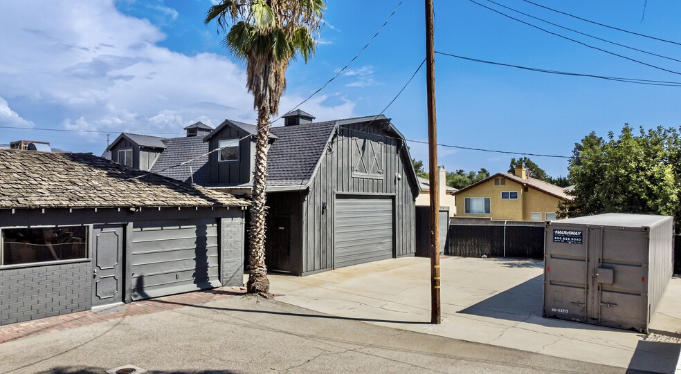 More Photos Of 2048 Mentone Blvd, Mentone Storefront Retail Residential For Sale