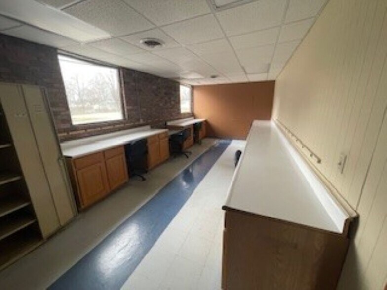 More Photos Of 1600 N Main St, Georgetown Industrial For Sale