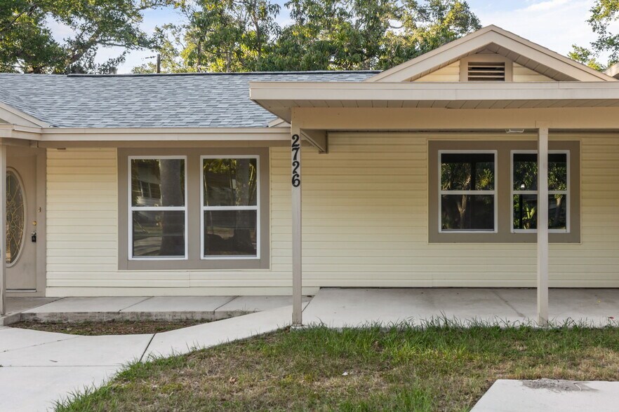 More Photos Of 2726 6th Ave W, Bradenton Serviced Offices For Sale